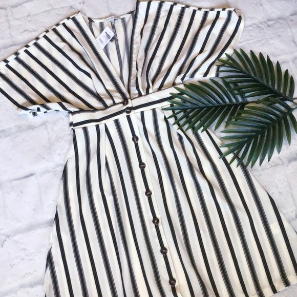 LAST ONE❗CHARLOTTE RUSSE Kimono Striped Midi Dress - Picture 3 of 8